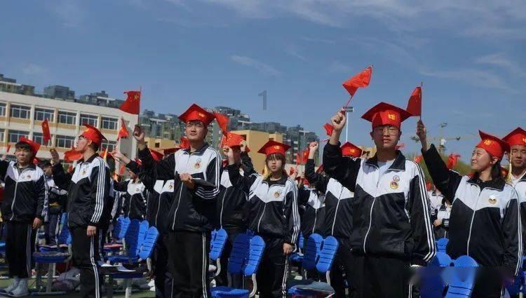 江西婺源:甲路纸伞走向世界